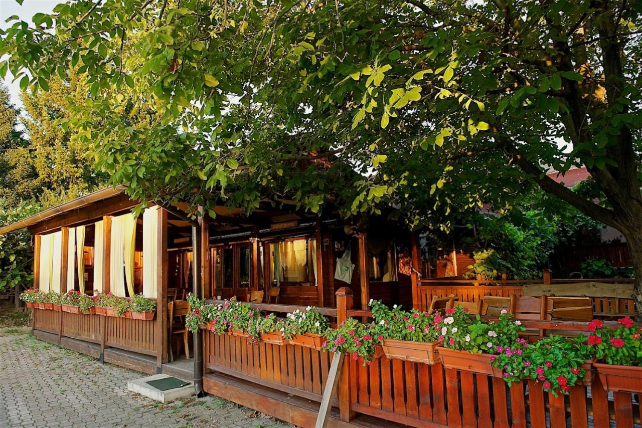 Vila Chess Bed & Breakfast Белград Екстериор снимка